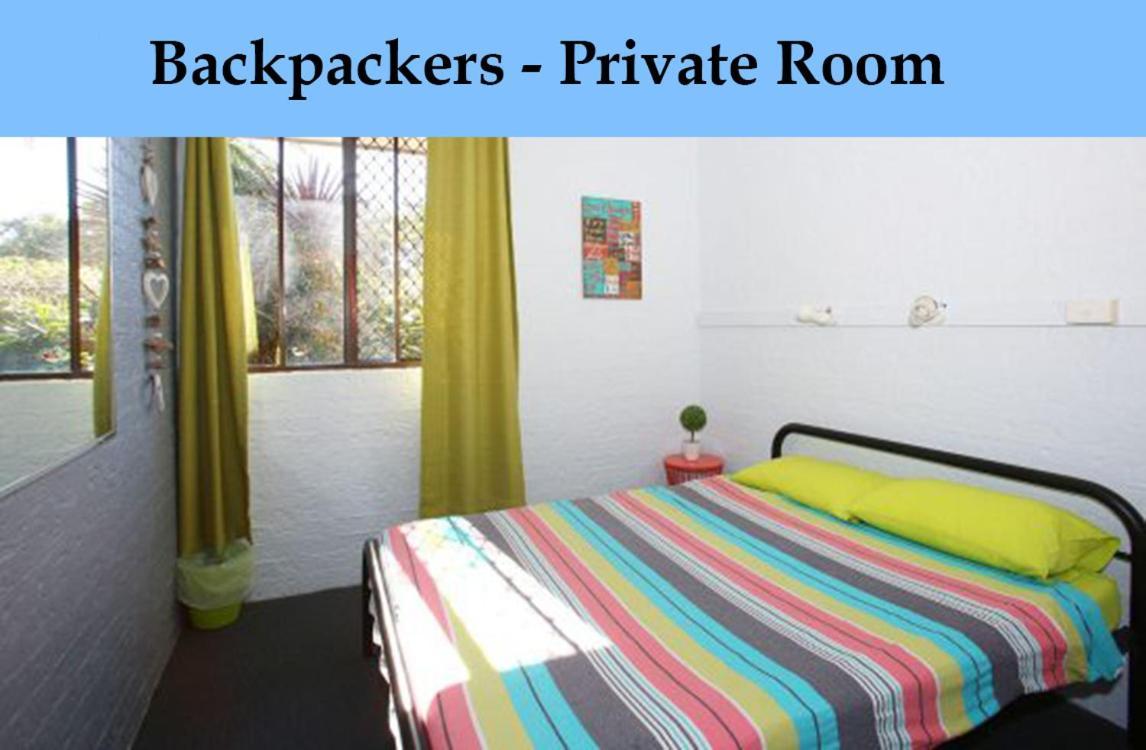 Strahan Retreat Holiday Park ภายนอก รูปภาพ